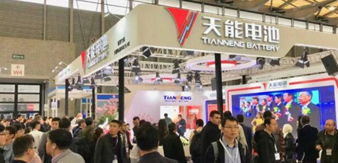 彩乐园有约 与“锂”同行——彩乐园携最新叉车锂电池亮相上海物流展
